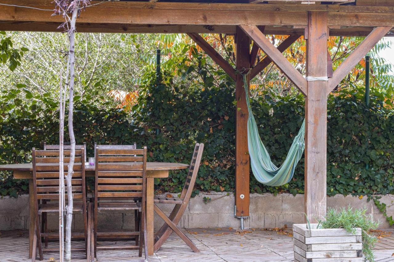 Can Camps Besalu Casa Planta Baja Con Jardin Luaran gambar