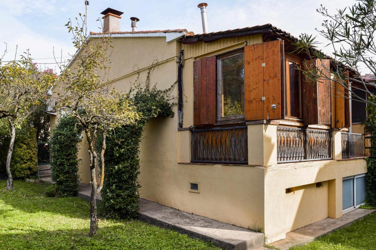 Can Camps Besalu Casa Planta Baja Con Jardin Luaran gambar