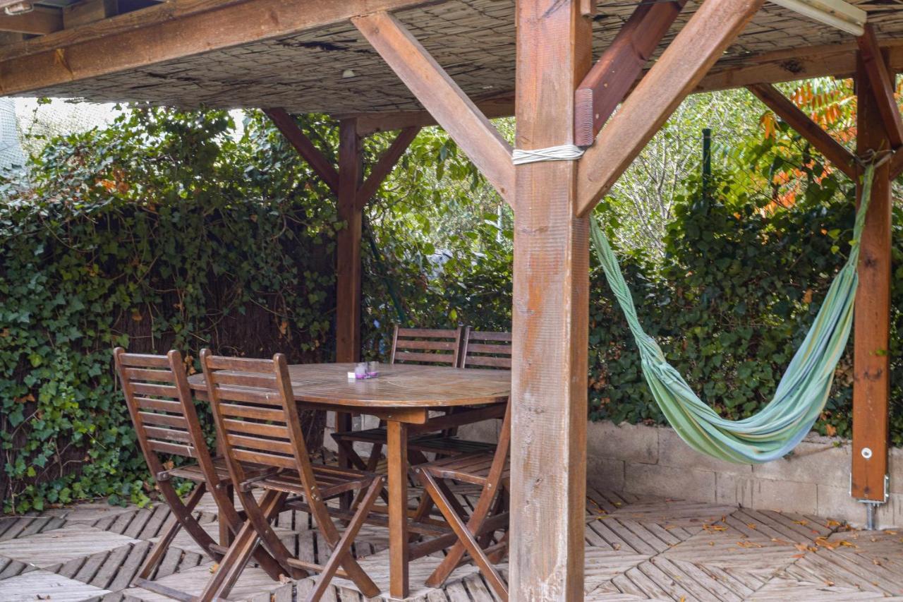 Can Camps Besalu Casa Planta Baja Con Jardin Luaran gambar