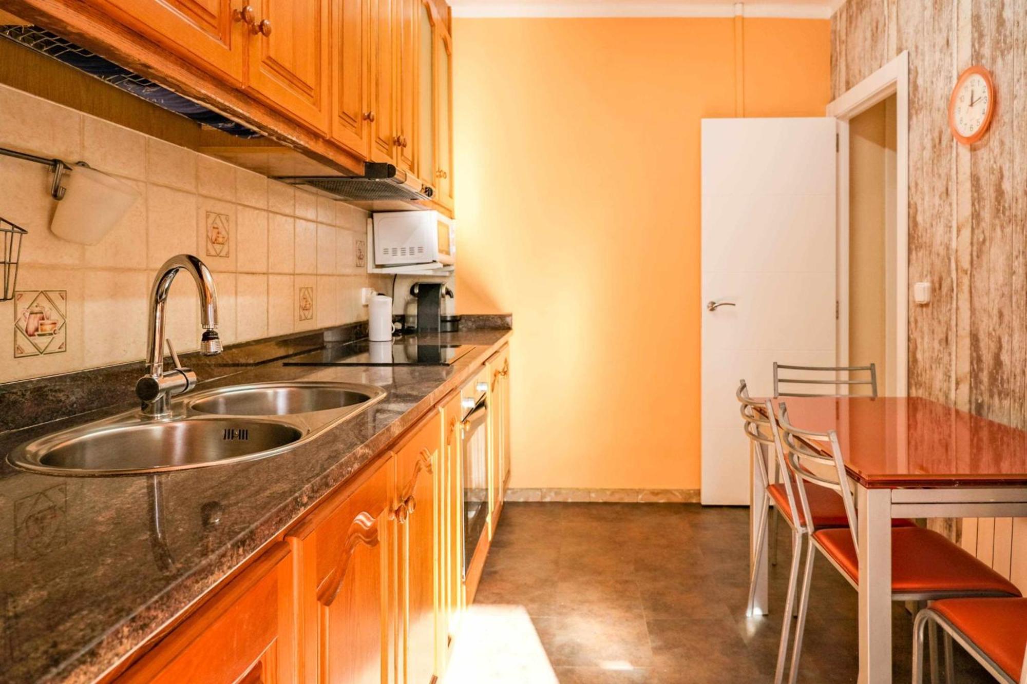 Can Camps Besalu Casa Planta Baja Con Jardin Luaran gambar
